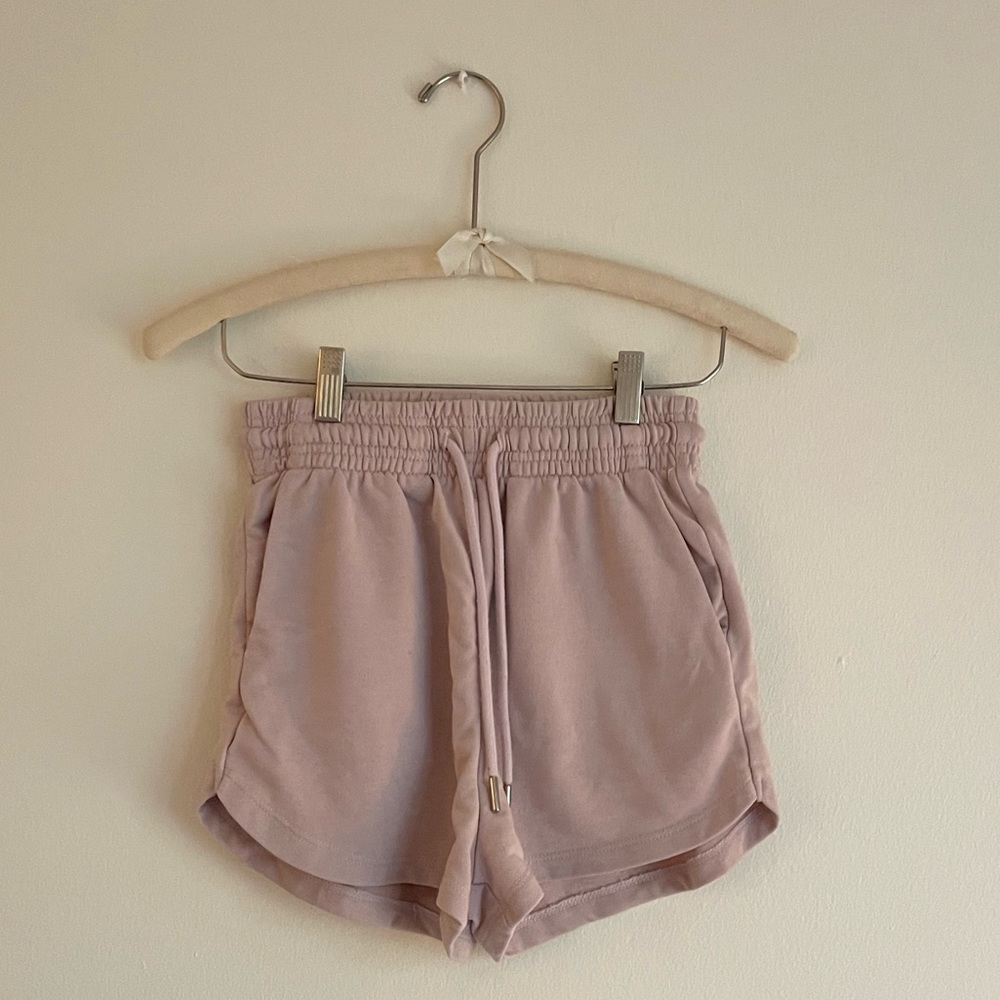 Adorable Dusty Rose Colored Sweatshorts 💐🩰